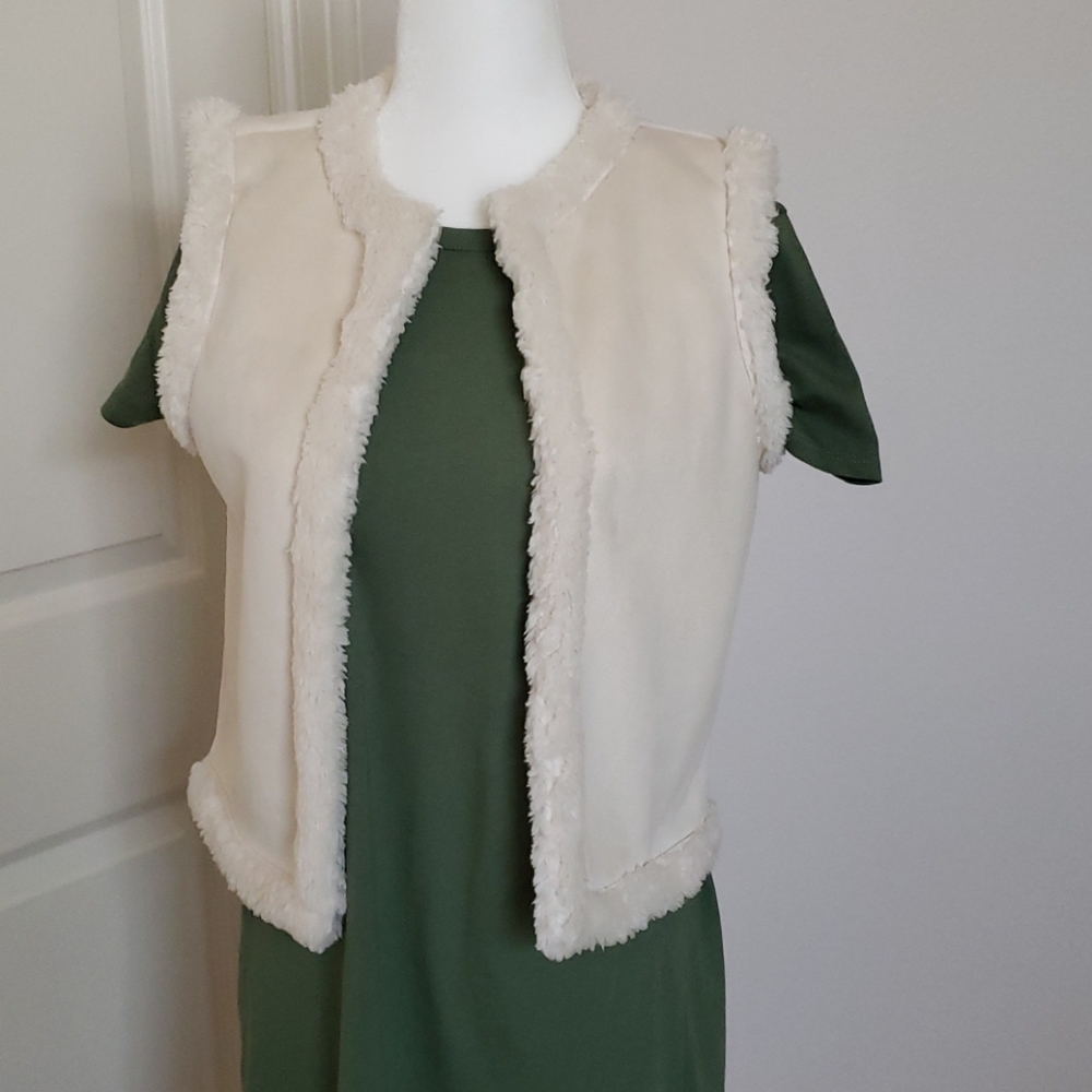 Ralph Lauren open front sherpa trim&lined vest